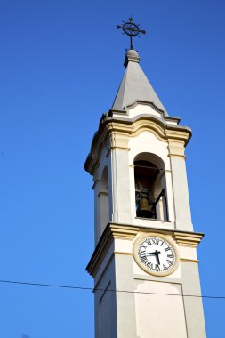 Gorla eski İtalya duvar ve kilise kule soyut  