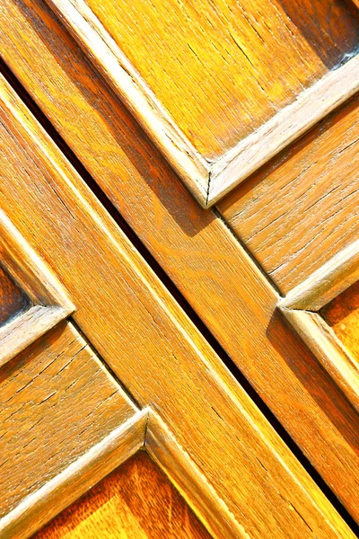 莫扎泰生锈铜棕色伦巴第大区米兰 — 图库照片
