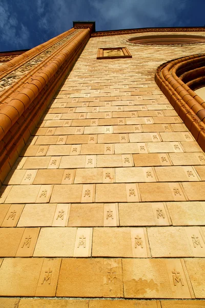 Villa itália igreja varese a entrada da porta velha e mosaico — Fotografia de Stock