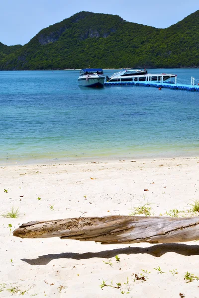 Asia en la bahía el koh phangan isle blanco yate de playa — Foto de Stock