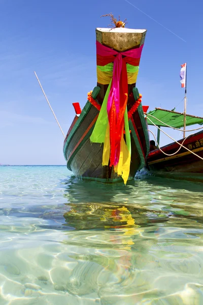 Prow em kho tao ásia ilha azul — Fotografia de Stock