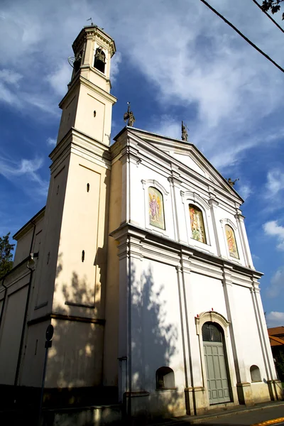 V obci legnano staré církevní chodníku Itálie Lombardie — Stock fotografie