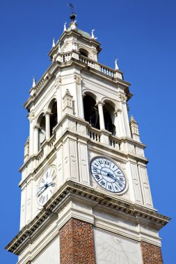 Busto arsizio eski soyut İtalya'da duvar ve kilise 
