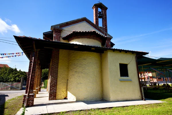 Italië Lombardije in de oude kerk van centenate gesloten bri — Stockfoto