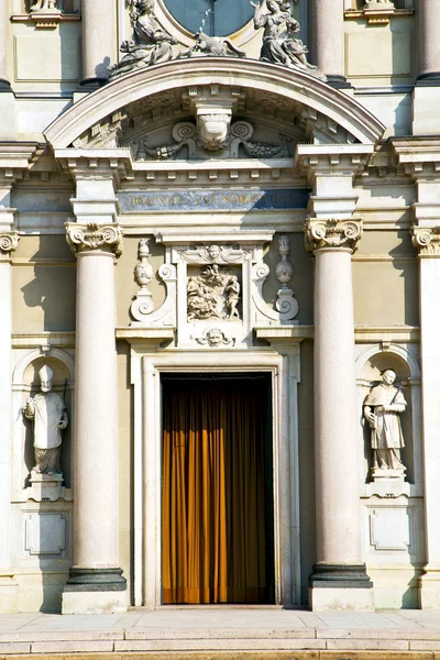 Lombardije in de kerk arsizio gesloten bakstenen toren kant — Stockfoto