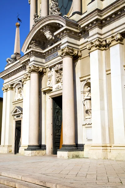 Lombardy in der busto arsizio alte Kirche geschlossen Ziegel — Stockfoto