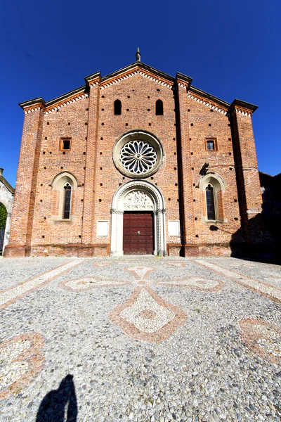 Lombardy w castiglione olona stary kościół zamknięty b — Zdjęcie stockowe