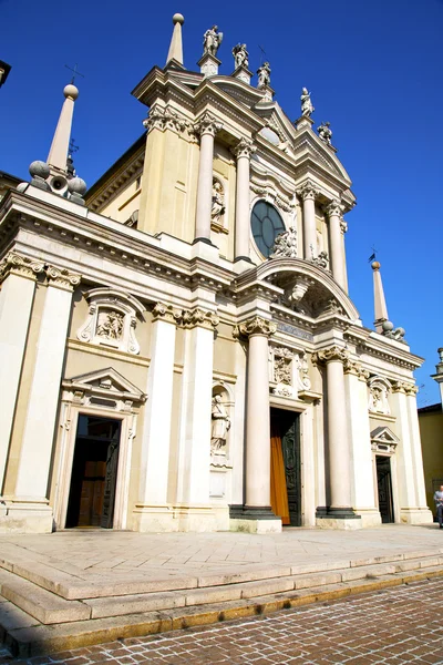 Lombardía el busto arsizio iglesia vieja torre cerrada lado —  Fotos de Stock