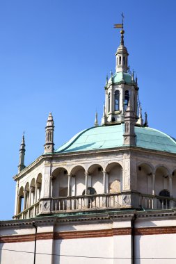 Busto arsizio eski ch gül pencere İtalya lombardy