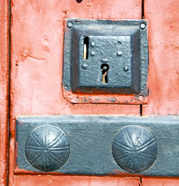 녹슨 갈색 모로코 아프리카 빨간색 안전 자물쇠 — 스톡 사진