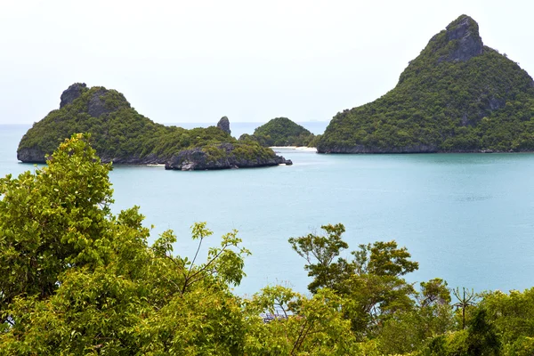 Boot kustlijn van een en de boom van de Zuid-Chinese Zee thailand kho pha — Stockfoto