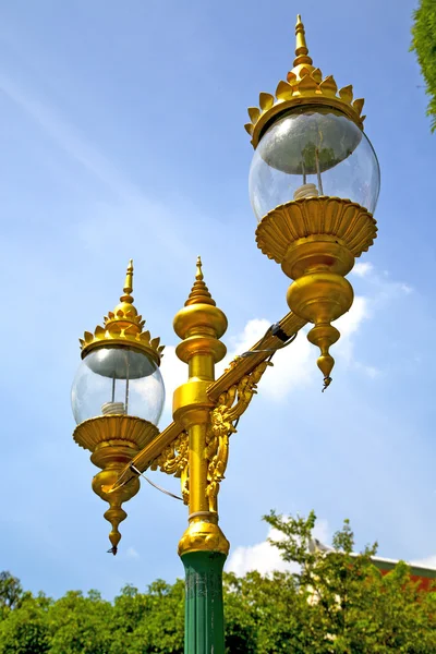 Straat lamp bangkok thailand in de lucht paleizen abstract — Stockfoto