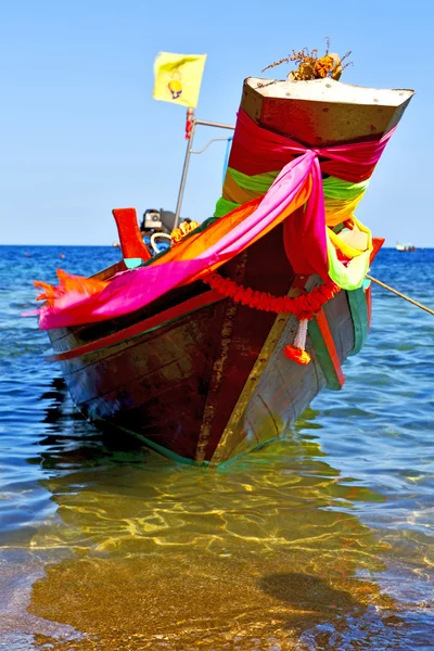 Barco prow ásia no kho tailândia e mar — Fotografia de Stock