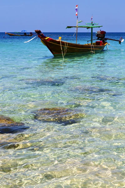 Ásia no kho tao rochas casa barco e sul da china mar — Fotografia de Stock