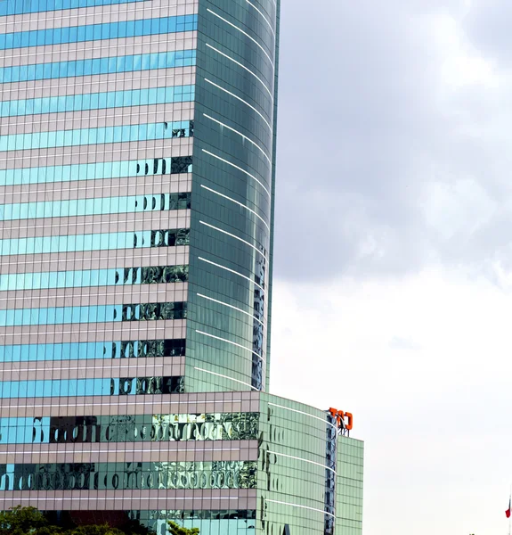 Asia bangkok   skyscraper in a window   centre — Stock Photo, Image
