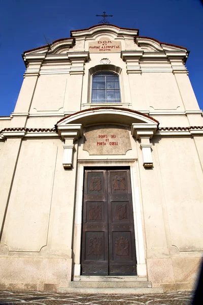 Lombardiet i karbonat gamla kyrkan stängd tegel towe — Stockfoto