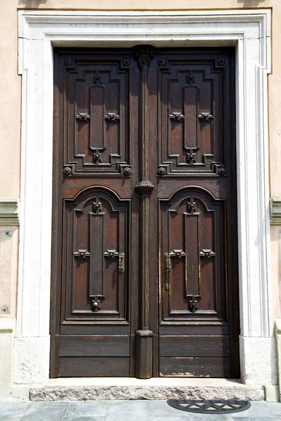 Europa itália lombardia no milano clos porta da igreja — Fotografia de Stock