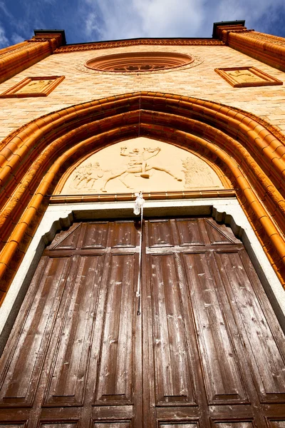 Itália lombardia na villa cortese velho tijolo da igreja — Fotografia de Stock