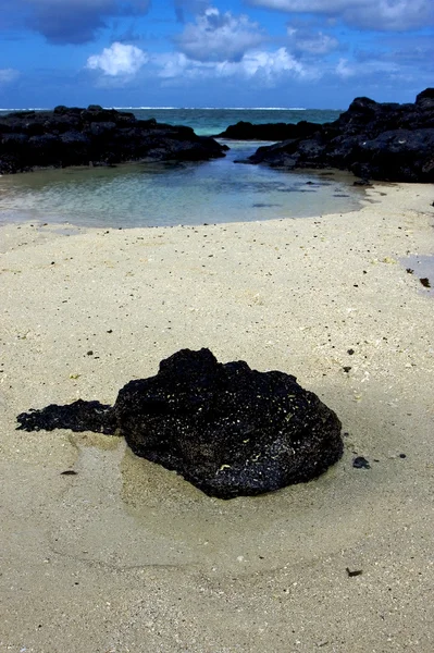 Playa y piedra en Mauritius — Foto de Stock