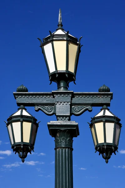 Groene straat lamp — Stockfoto