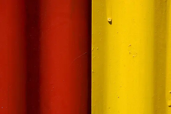 Metal abstracto de hierro rojo y amarillo — Foto de Stock