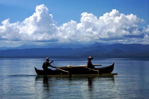 Fishing in madagascar sea — Stock Photo, Image