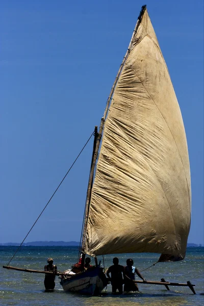 Gente en el mar de madagascar —  Fotos de Stock