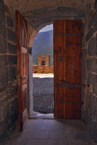 El castillo dentro de la puerta — Foto de Stock