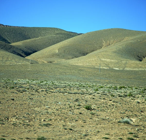 Afrika Fas atlas kuru dağ zemin Hill'de Vadisi — Stok fotoğraf