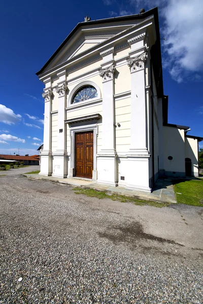 Église le sumirago tour de brique fermée trottoir italie lom — Photo
