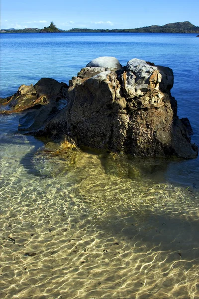 Rocks in kisimamy bay — Stock Photo, Image