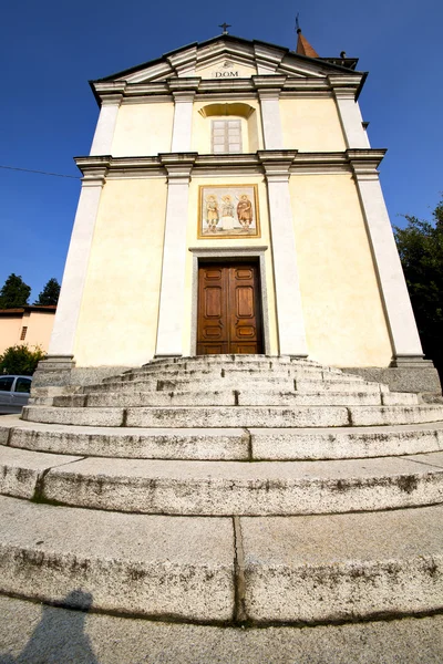 Lombardia nel cadrezzate vecchia chiesa chiusa mattone rimorchio — Foto Stock