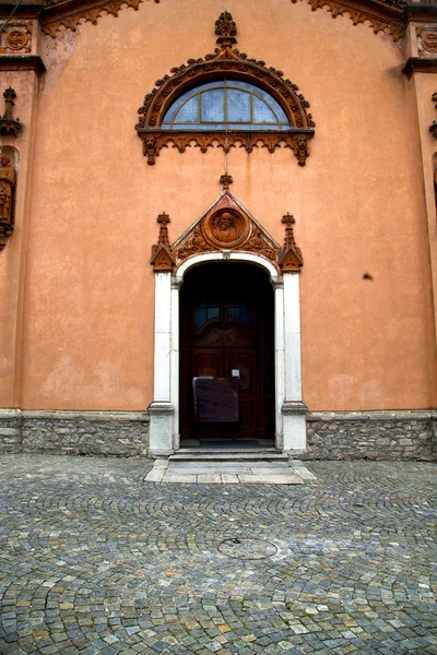 Italia lombardía en el azzate vieja iglesia cerrada — Foto de Stock