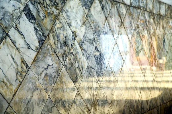 Reflejo abstracto en piedra asiática paso el templo — Foto de Stock