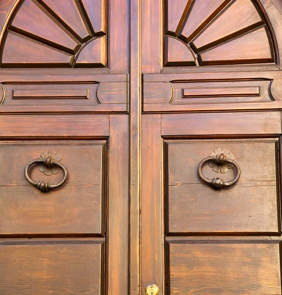 Varese abstract porta chiusa in legno vedano olona italia — Foto Stock