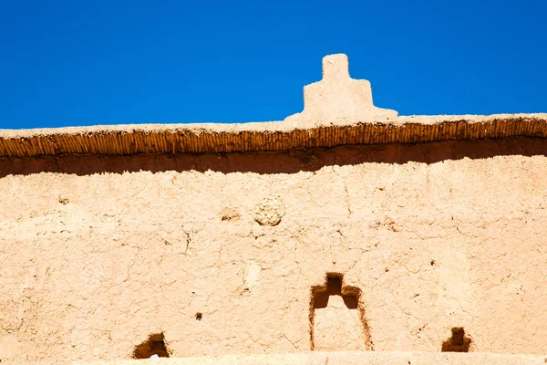 Marokkanische alte Mauer und in der antiken Stadt — Stockfoto