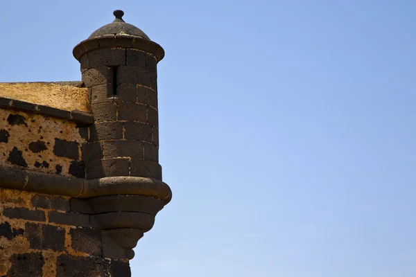 Lanza españa la vieja torre de centinela castillo de pared y ranura en —  Fotos de Stock