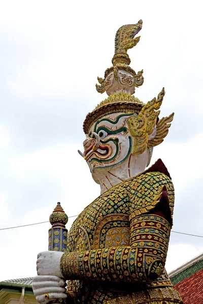 Dämon im Tempel Bangkok Himmel Krieger Monster — Stockfoto