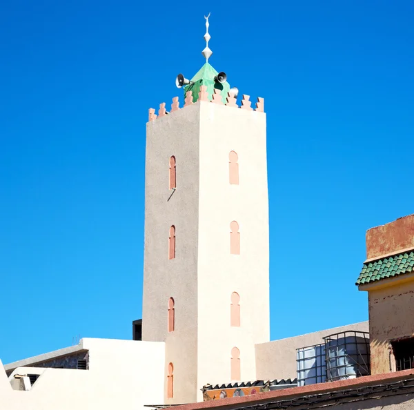 Old brick tower in morocco africa village and the sky — Stock Photo, Image