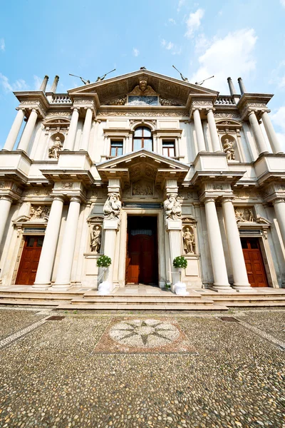 Construção de arquitetura em itália europa milan religião sunl — Fotografia de Stock