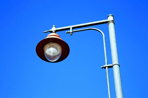 Straßenlaterne in Marokko und Himmel — Stockfoto