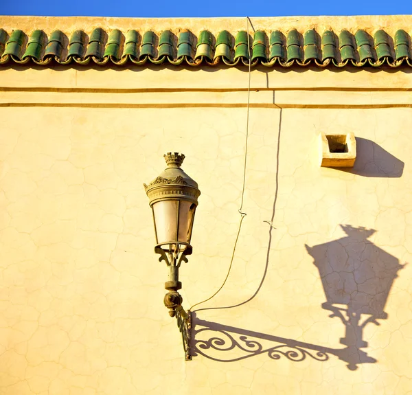 Street lamp in morocco roof tile — Stock Photo, Image