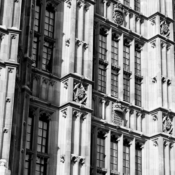 Vecchio a Londra storico parlamento finestra di vetro structu — Foto Stock