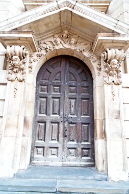 Londra İngiltere'de kapı st paul Katedrali 
