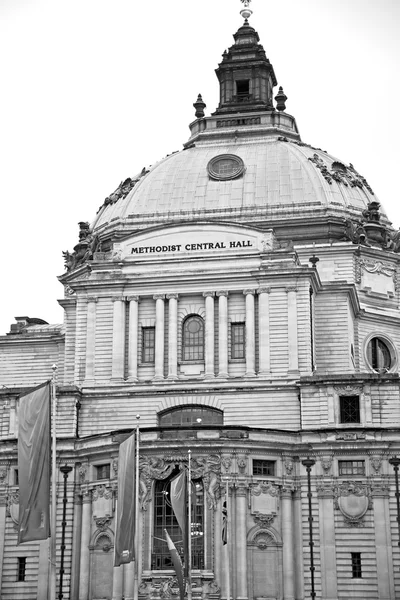 Porta catedral de Southwark em Londres Inglaterra construção antiga e — Fotografia de Stock