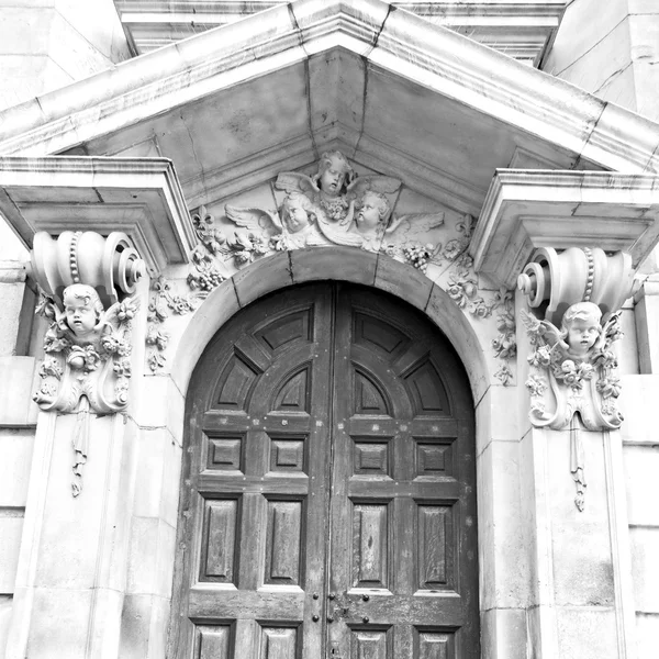 Ajtó Szent Pál székesegyház, London Anglia régi építési és re — Stock Fotó