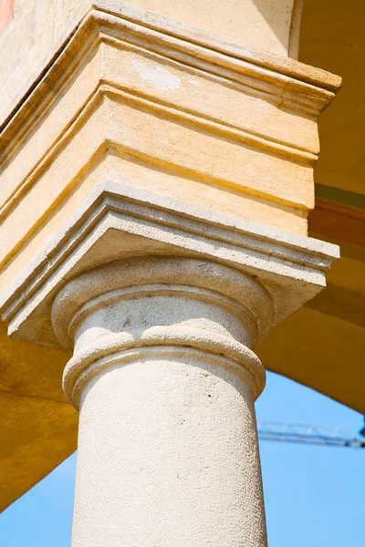 Abstract old column in the  country    and marble — Stock Photo, Image