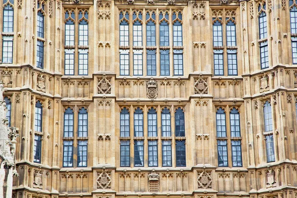 Britânico em londres inglaterra construção antiga e religião — Fotografia de Stock