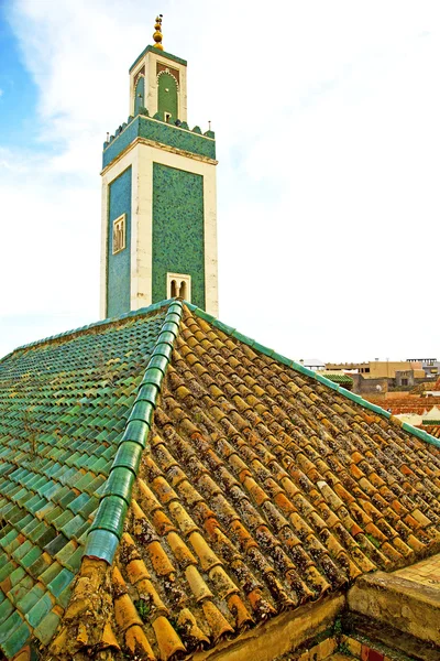 Müslüman Camii sembolü Fas gökyüzünde