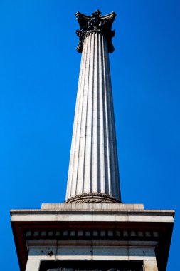 sütun Londra eski mimari ve gökyüzü